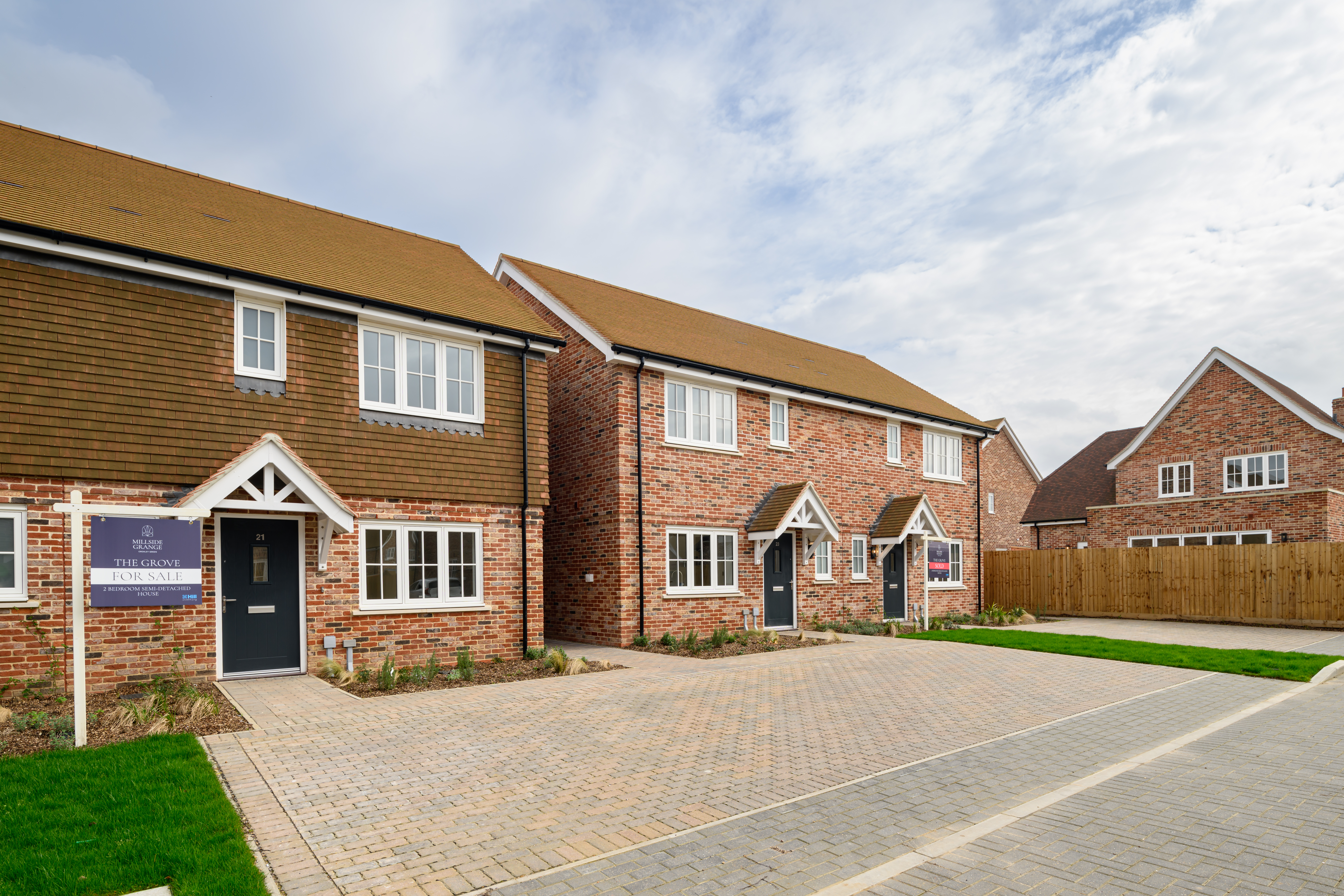2 Bed External