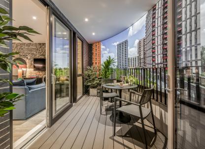 Dagenham Green 2 bed show apartment