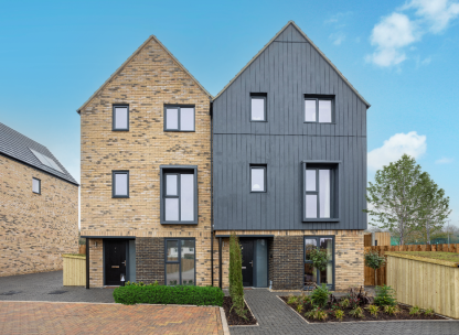 The Fisher Housetypes - Sadler's Yard 