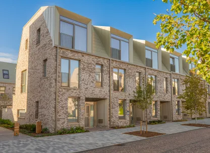 The Morgan Plot 10 Knights Park