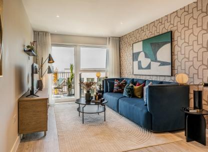 Kew Bridge Rise, 1 Bed show home, living room