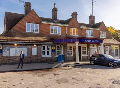 Croxley Green Station