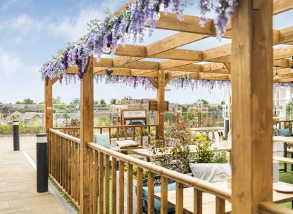 Victors, Canalside Quarter