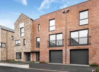 The Eliot, Number 14, external 