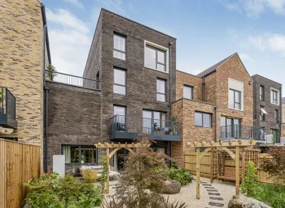 Plot 93 Rear External copy.jpg