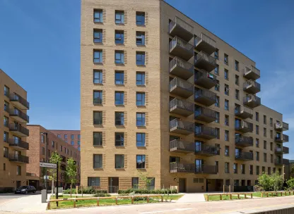 Lampton Parkside - External - Block E3 