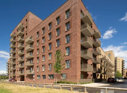 Lampton Parkside - External - Block F1 (18).jpg