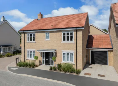PLOT 95, FAREHURST PARK, External