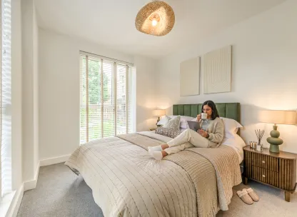 Dagenham Green, AI bedroom 