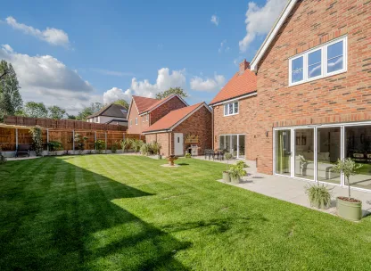 Abbotts Chase, Plot 2, garden