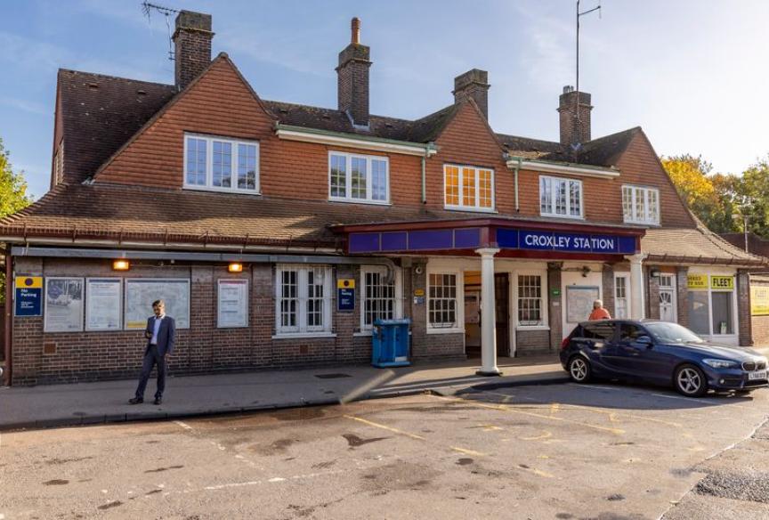 Croxley Green Station