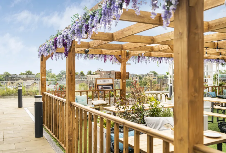 Victors, Canalside Quarter