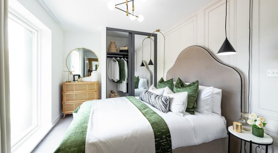 Principal bedroom