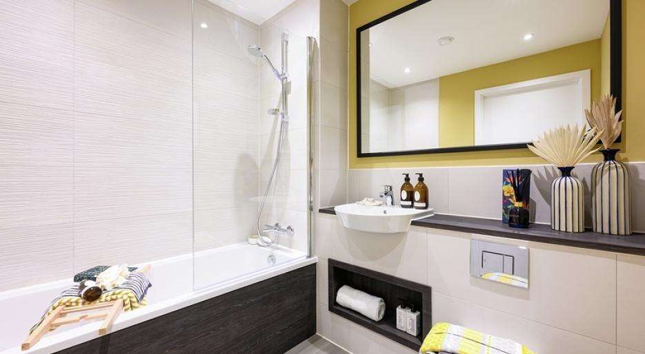 Plot 180 Bathroom