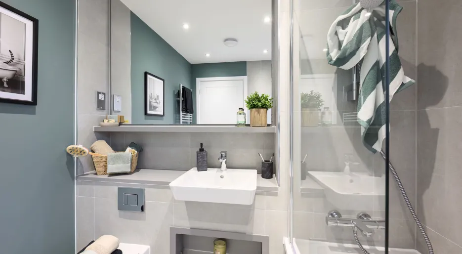 Hollymead Square - The Hatfield Plot 19 - Bathroom