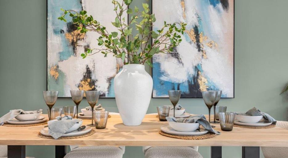 Elgrove Gardens Show Home Dining