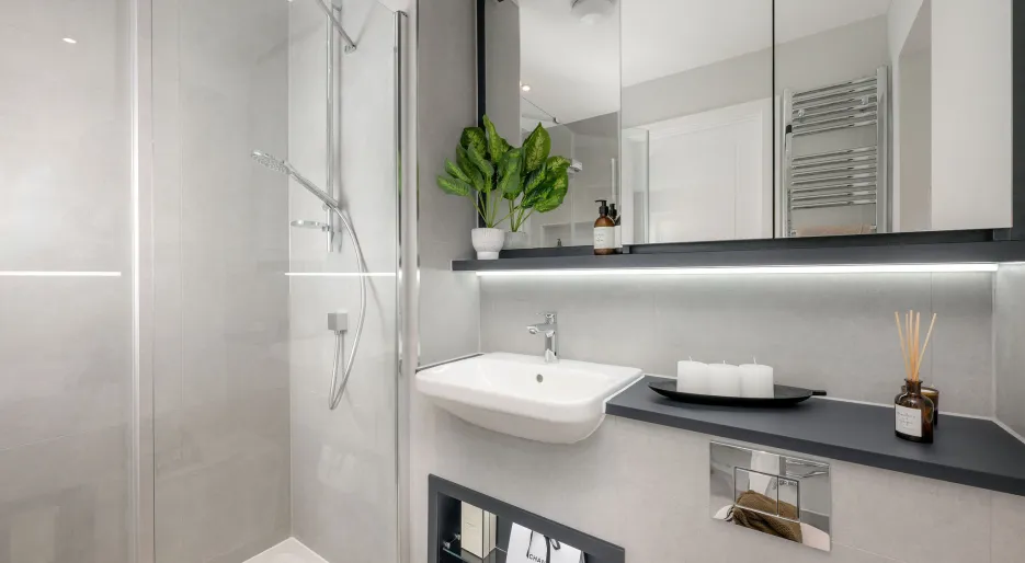 Hollymead Square, Plot 40 Bathroom