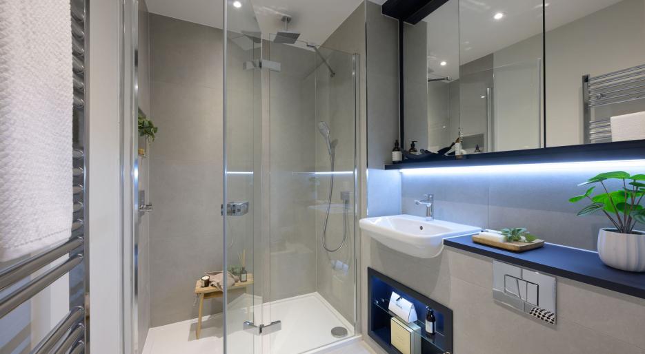 Hollymead Square - Plot 40 En-suite