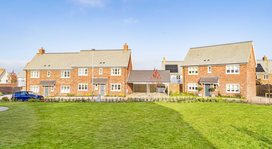 Chesterford Meadows Street Scene 