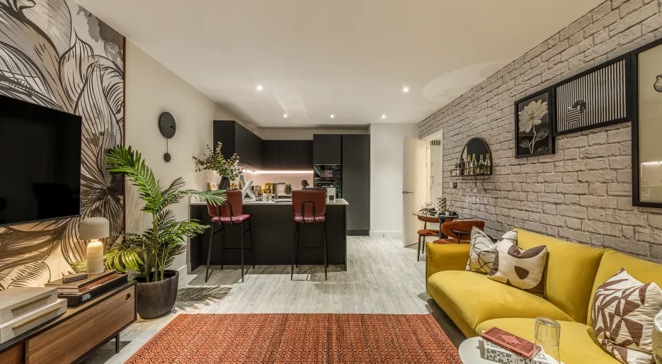 Dagenham green show apartment 8