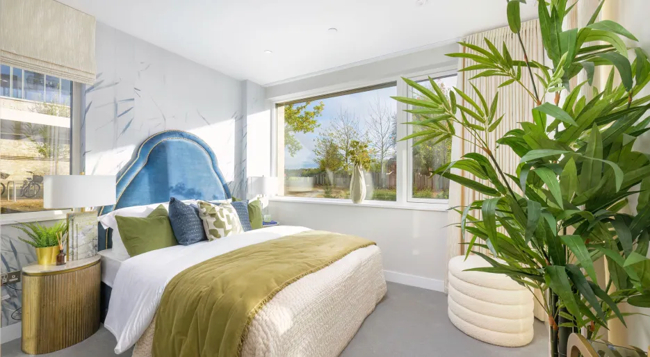 Icon Two Bedroom Show Apartment - Principal bedroom 