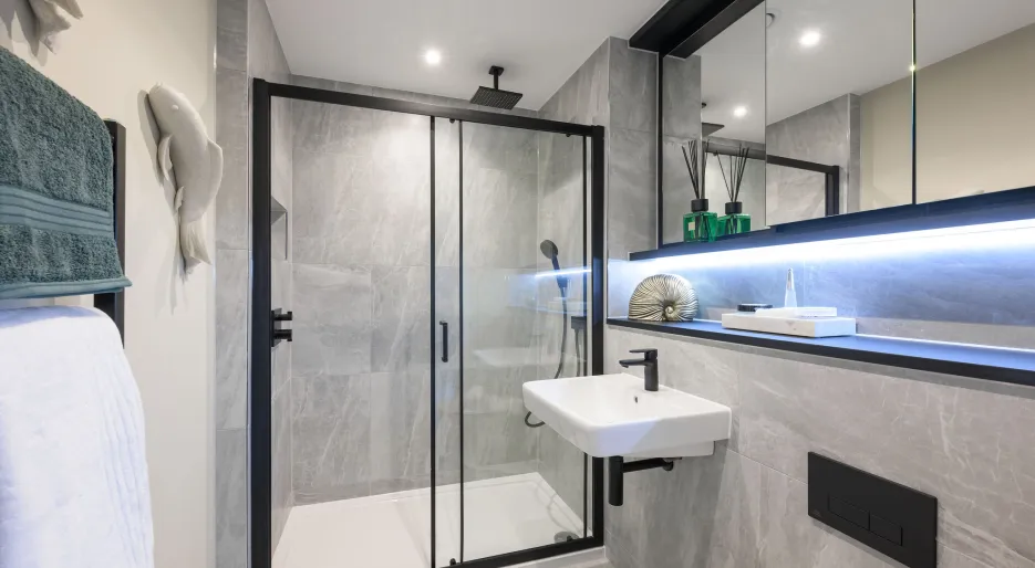 The Icon - Three bedroom show apartment - En-suite 