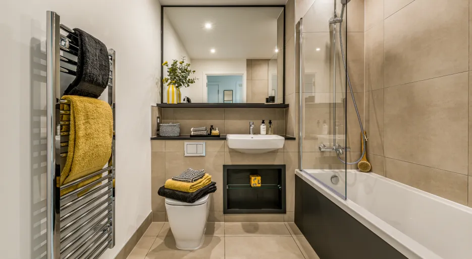 Dagenham Green 1 bed show apartment