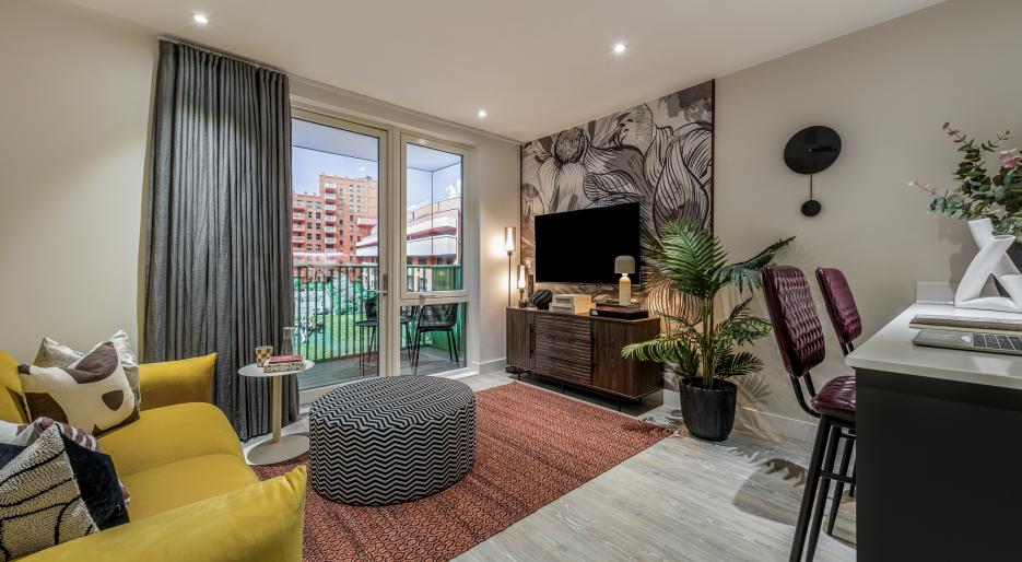 Dagenham Green 1 bed show apartment