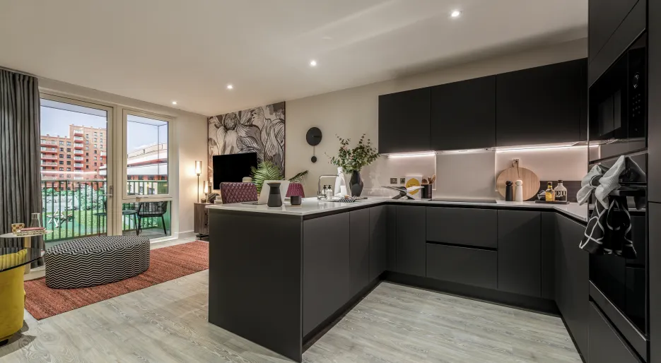 Dagenham Green 1 bed show apartment