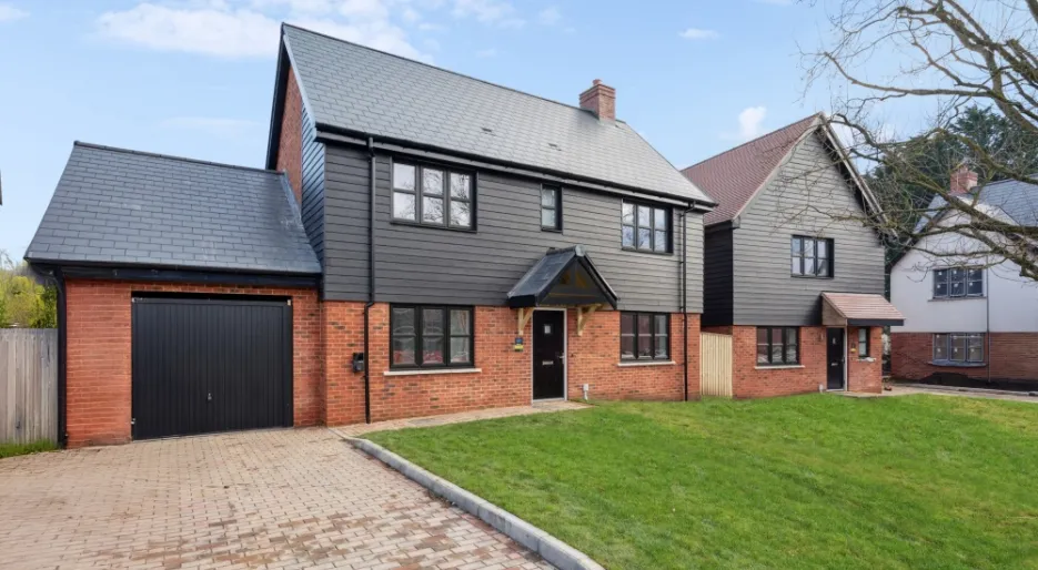 Plot 4 External, Virtually Enhanced