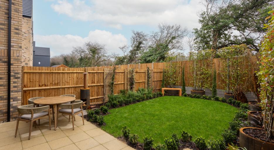 Sadler's Yard Show Home Garden 