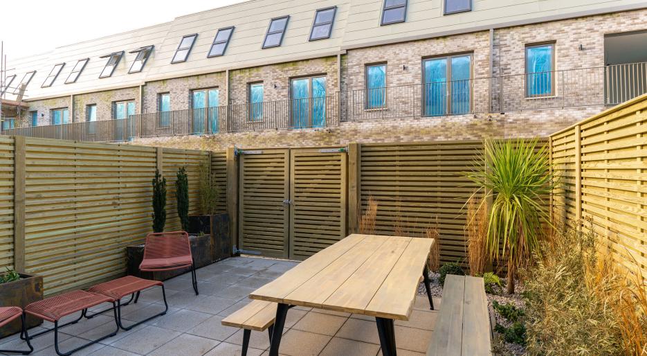 Knights Park, The Morgan Show Home, Garden