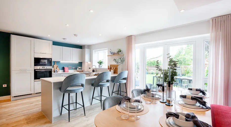 3 bed Farehurst Park Kitchen