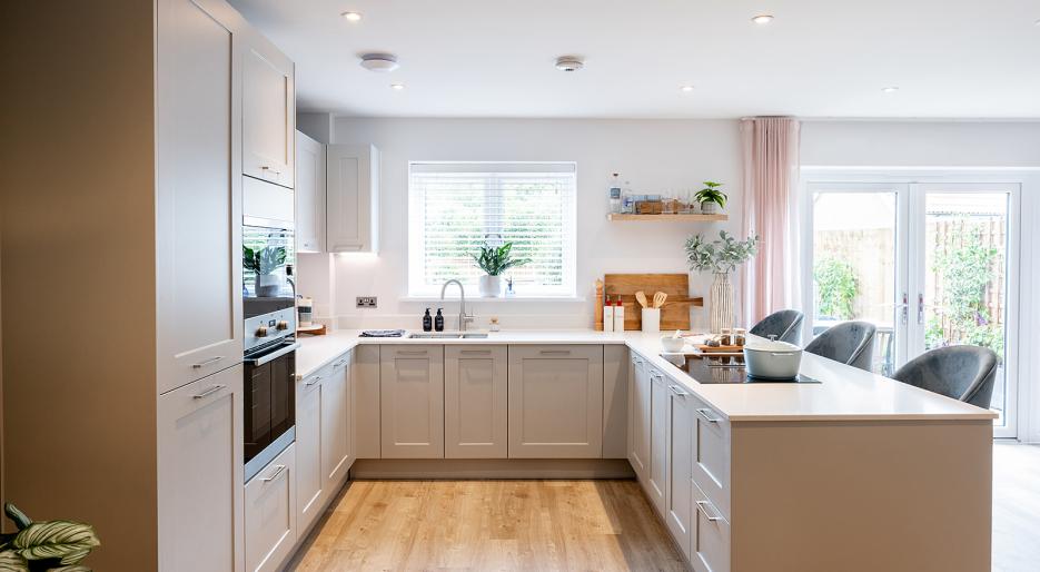 Farehurst Park Kitchen 3 bed 