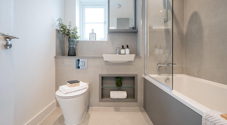 Plot 40 - Farehurst Park View Home Bathroom