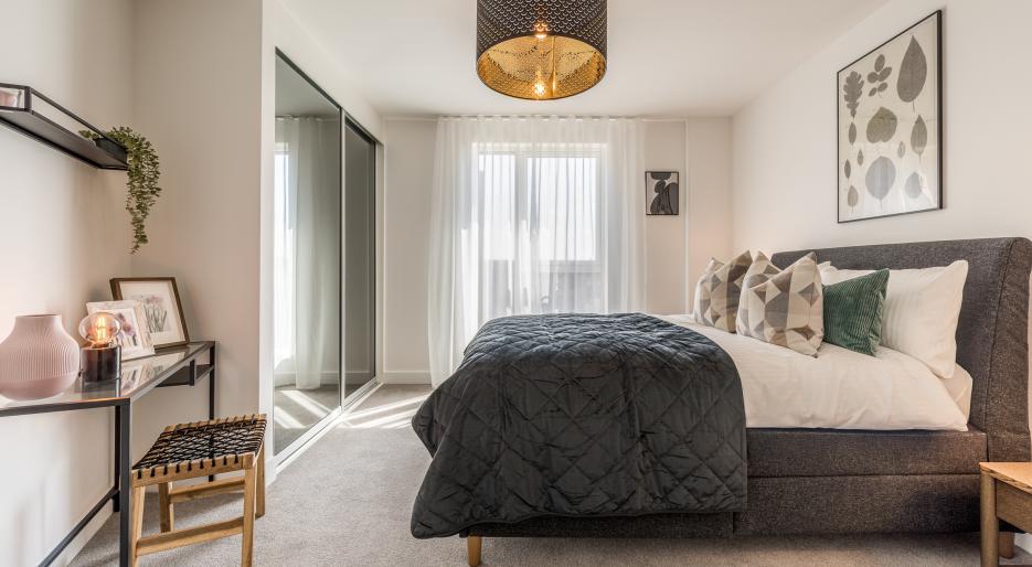 Bedroom Block E Lampton Parkside 