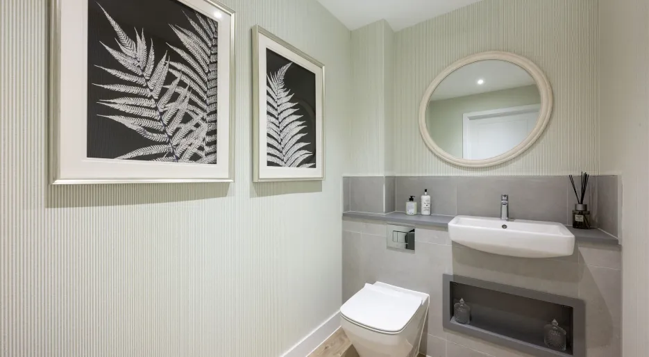 St Georges Place - The Framlingham, Number 1 - WC