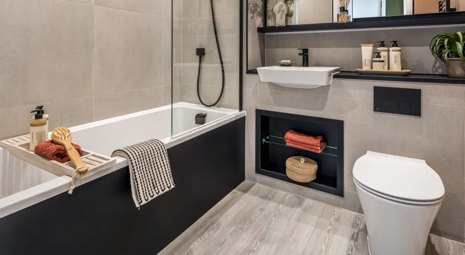 bathroom 1 bed skylark.jpg