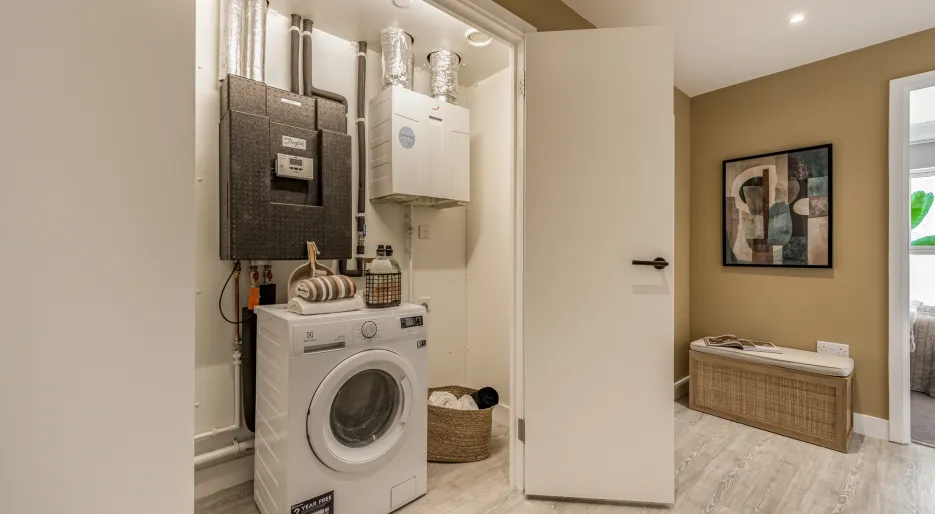 Wren House Show Apartment Utility Cupboard