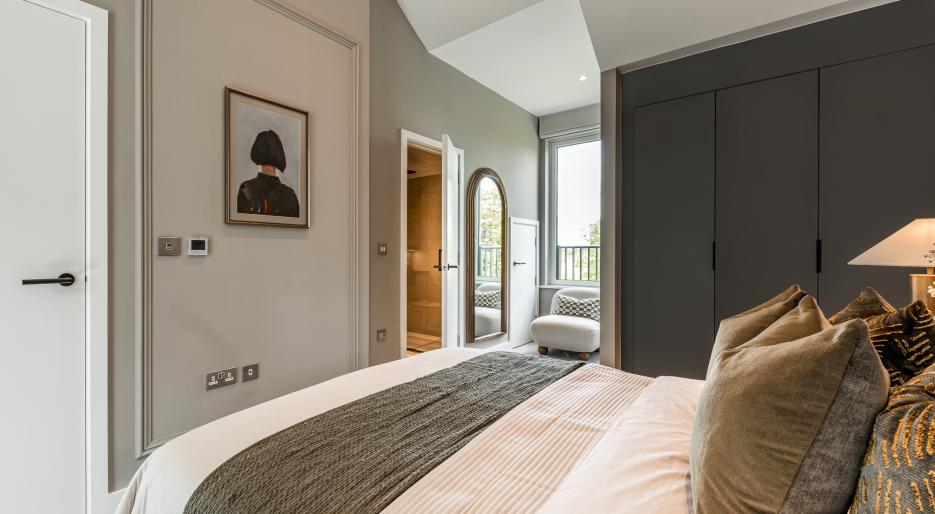 North Gate Park - Plot 2 The Ash - principal bedroom