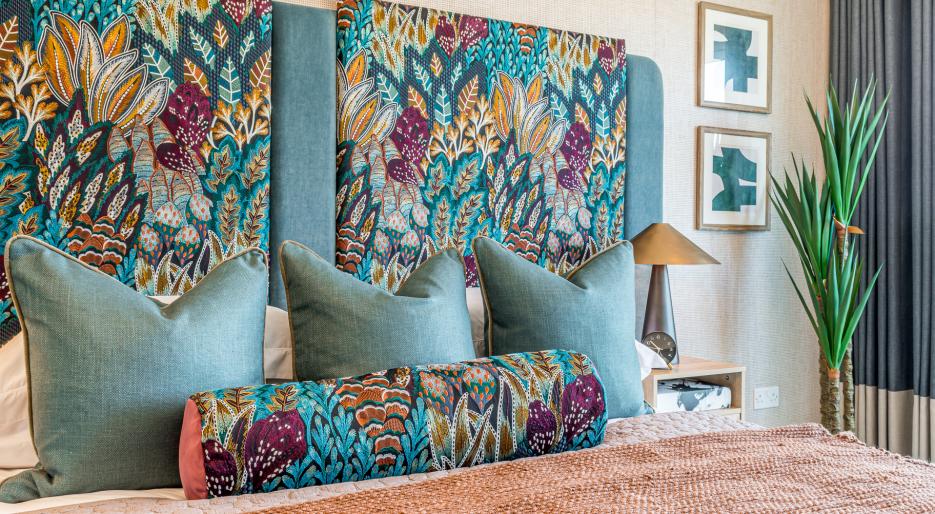 Kew Bridge Rise - One bedroom show home 