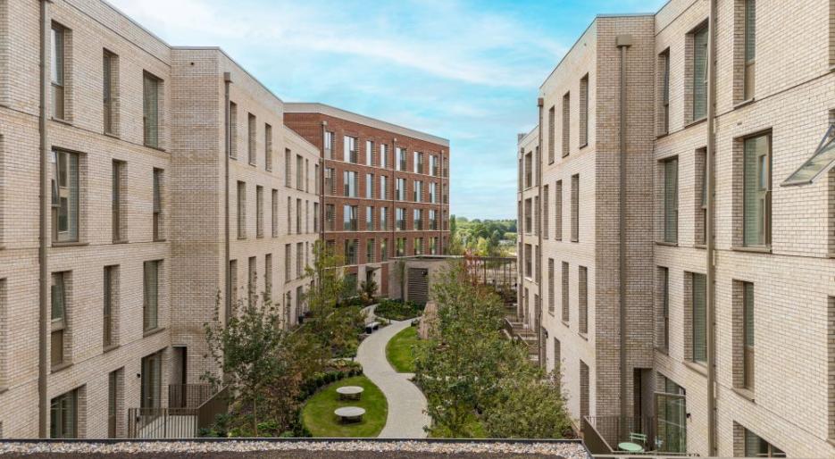 Fusion, Residents Courtyard Garden 