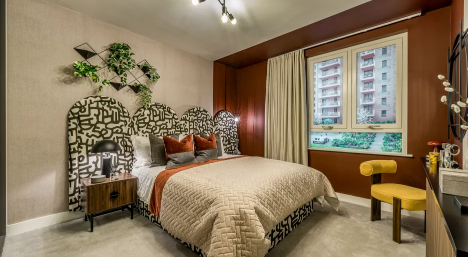 Dagenham Green, show home, principal bedroom 