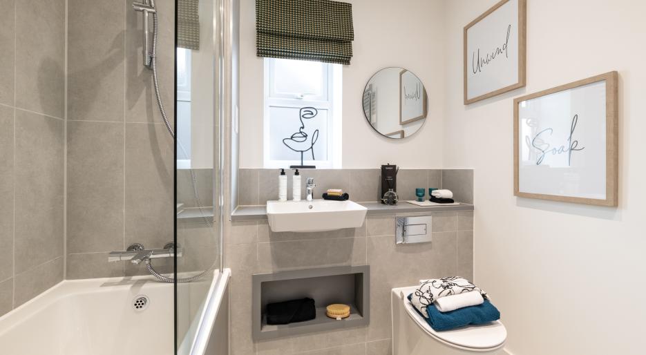 The Gables, 3 bedroom home, bathroom