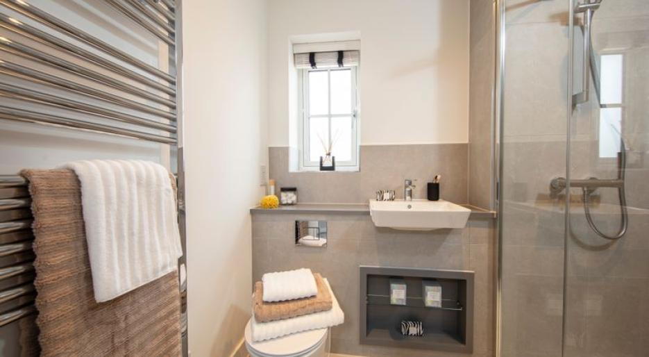 Millside Grange, 3 bed show home, bathroom