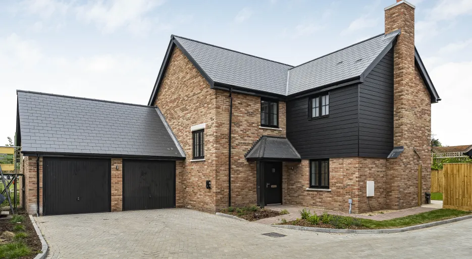 Elgrove Gardens, THE BUCKLAND external