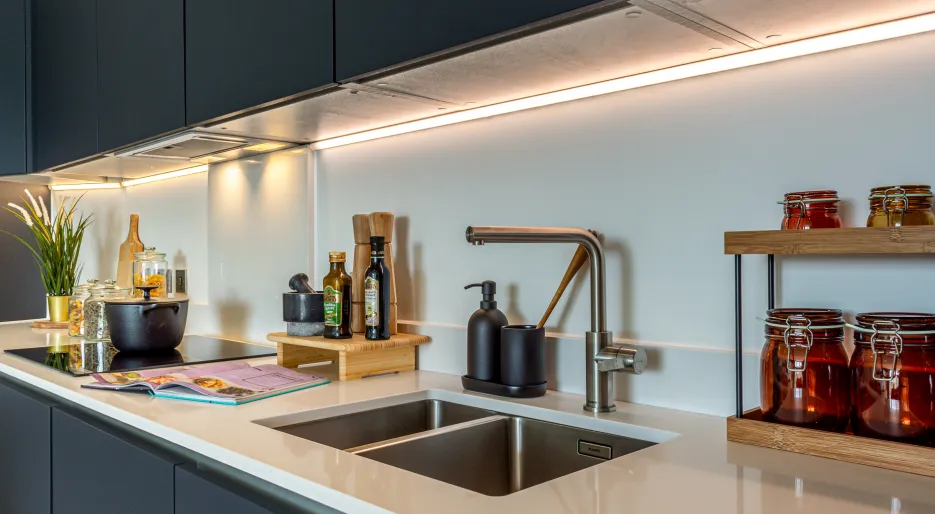 Lampton Parkside - Apartment F1.89 - 2-bedroom 2-bathroom - kitchen/living/dining 