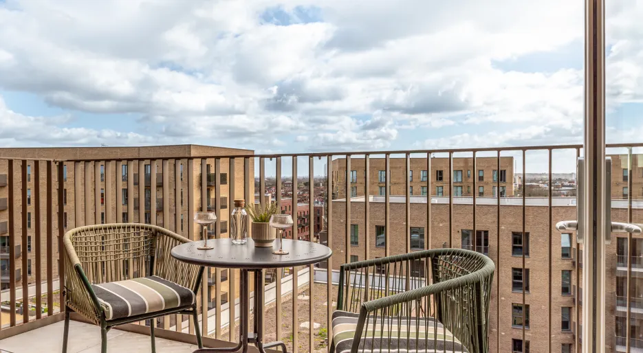Lampton Parkside - Apartment F1.89 - 2-bedroom 2-bathroom - balcony