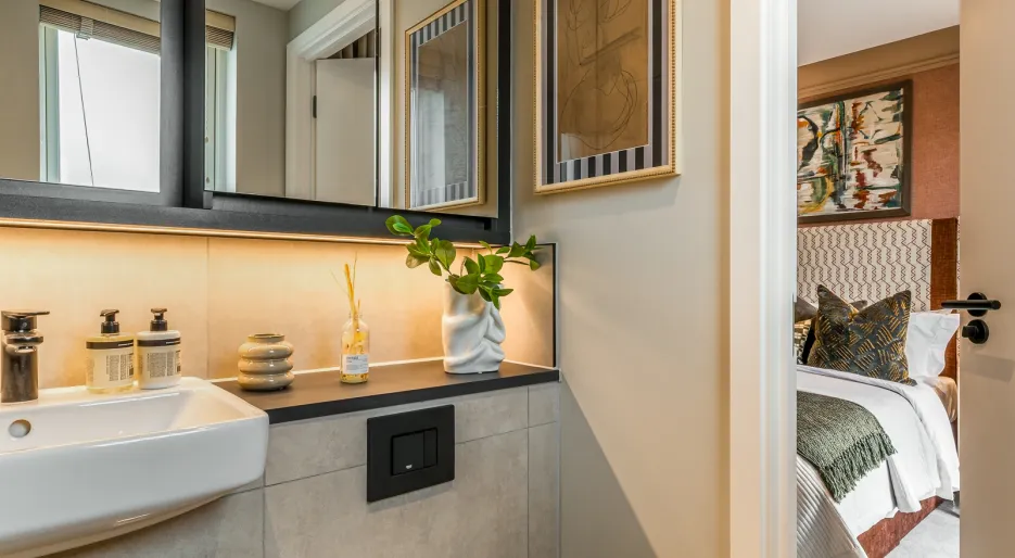 North Gate Park - Pine, Number 9 - En-suite