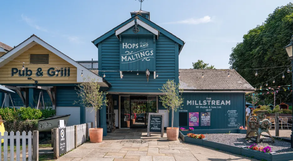 Lucas Lane - Hitchin Town Centre 